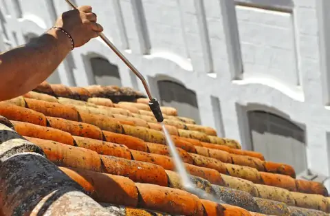 Nettoyage de toitures - Plogonnec